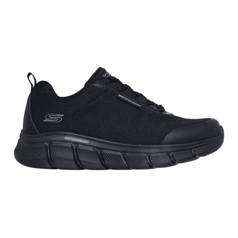 Schwarzer Skechers wasserdichter Herren-Sneaker von der Seite mit Schnürsenkeln und Mesh-Obermaterial