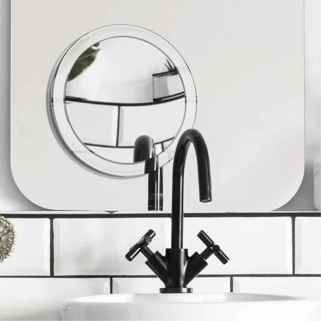 Makeupspejl med sugekopper - 15x forstørrelse