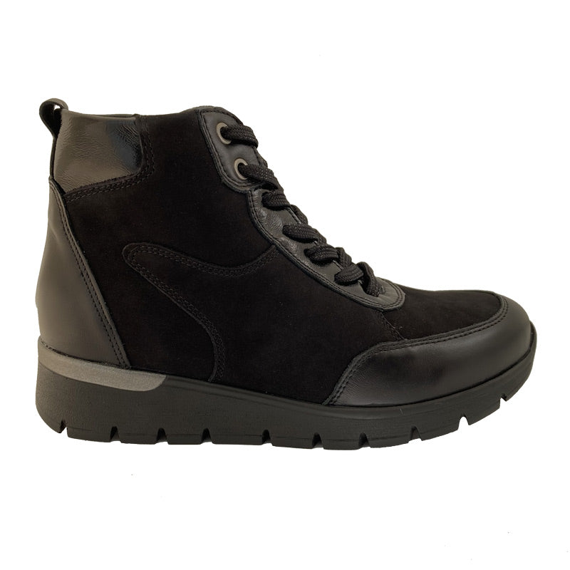 Leichte Damenstiefel. Schwarz, Waldläufer